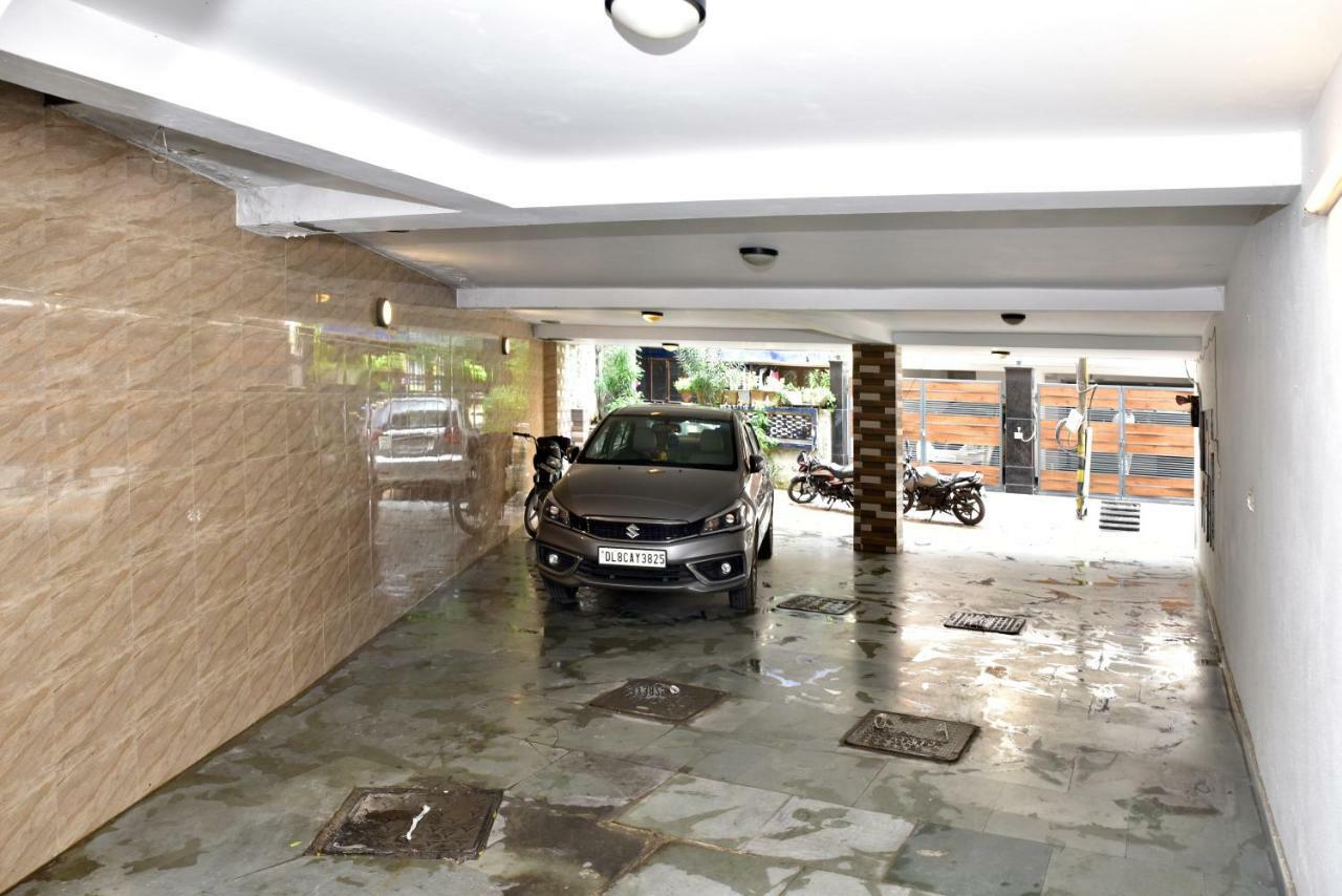 Woodpecker 2BHK Service Apartment Hauz Khas ,Delhi Neu-Delhi Exterior foto