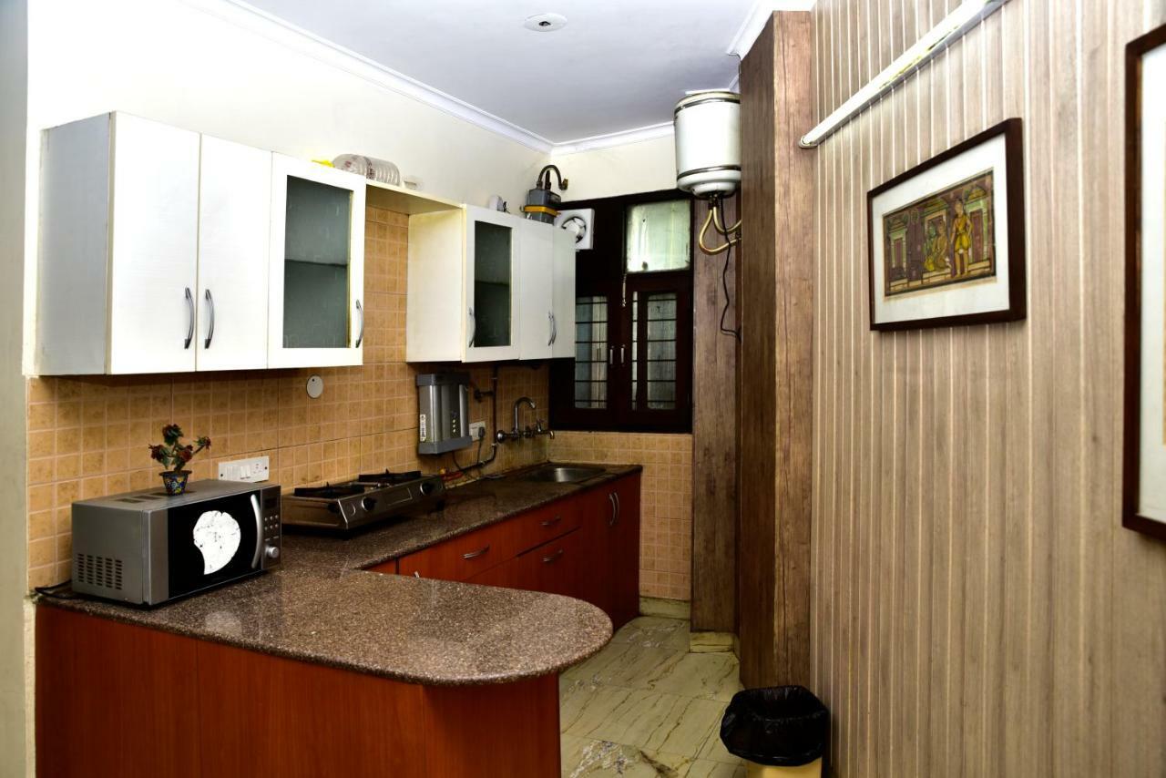 Woodpecker 2BHK Service Apartment Hauz Khas ,Delhi Neu-Delhi Exterior foto